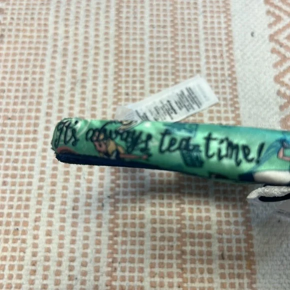 NWT Disney Alice in Wonderland Minnie Mouse Ears - Picture 5 of 6